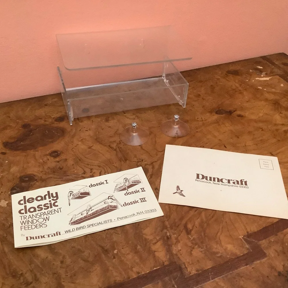Duncraft Clear Transparent Window Bird Feeder - Two Suction Cups
